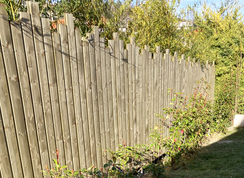 Clôture sur mesure en bois
